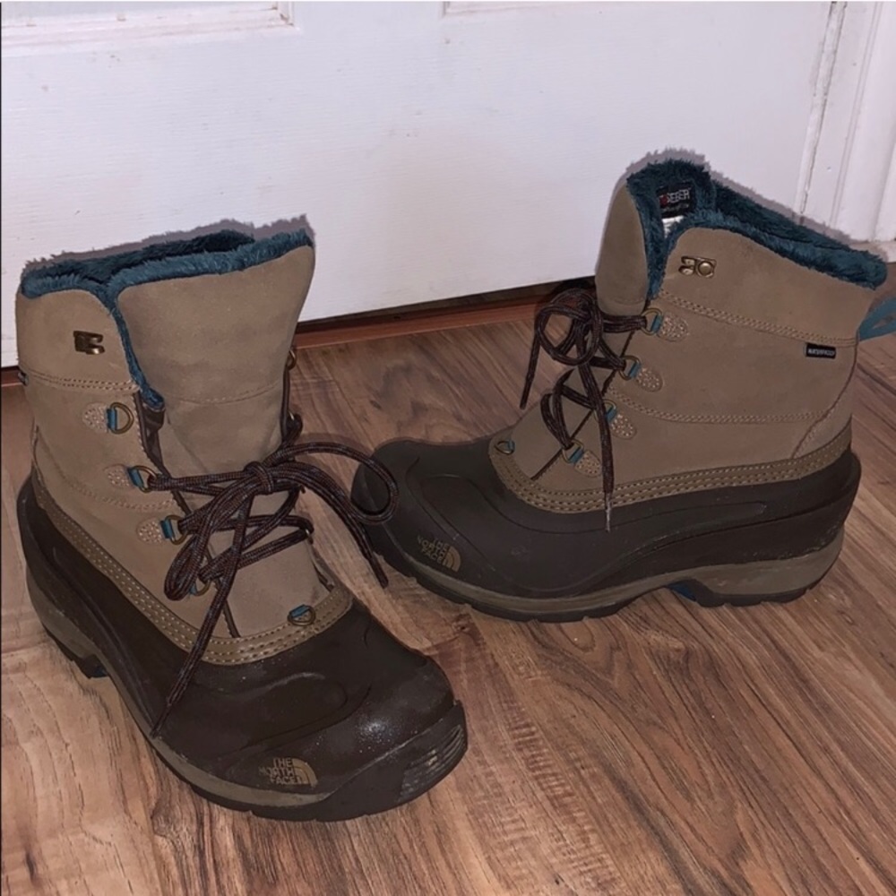 The North Face Chilkat winter boot.